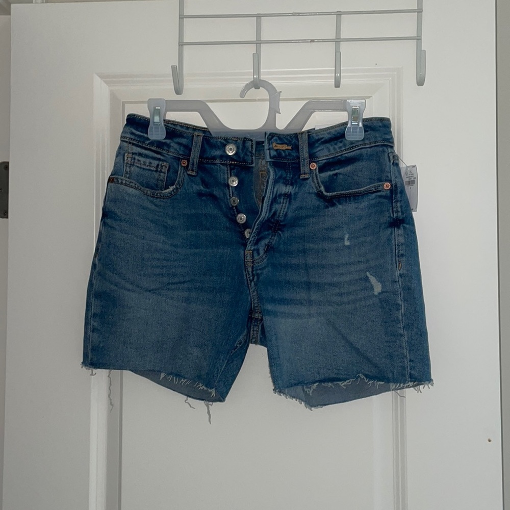 Old Navy O.G. Straight 5” Inseam Shorts
